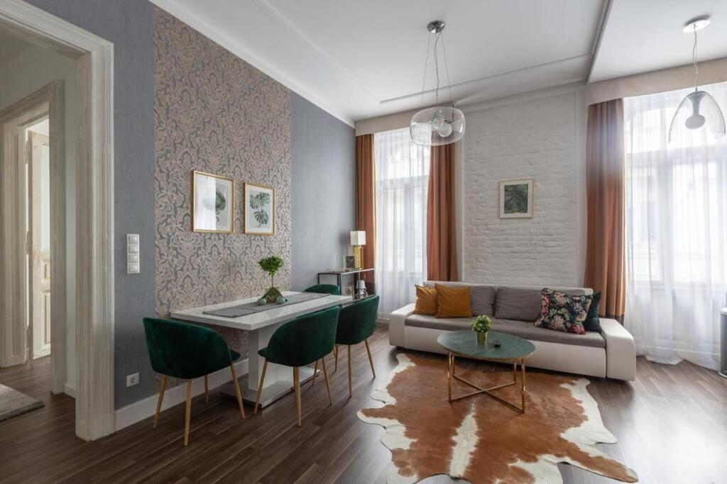 Chic, Captivating Space Budapest Exterior foto